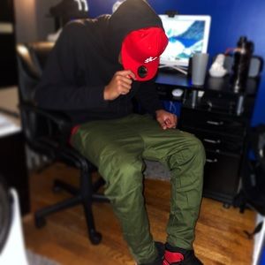 Meet your Posher, Luis